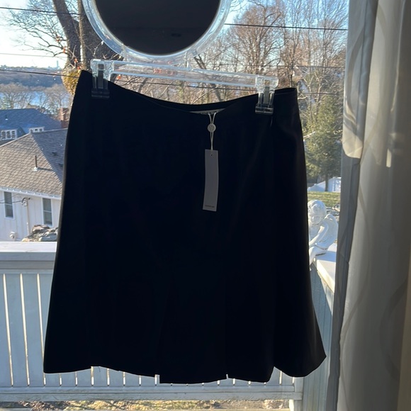 Trina Turk Black Pleated Skirt - Picture 1 of 8